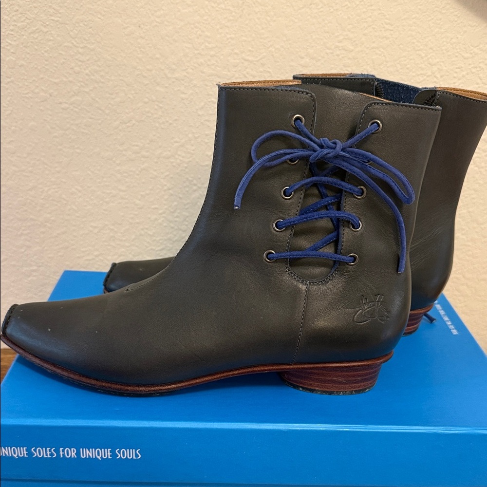 John Fluevog Gray Ankle Boots - Picture 2 of 4